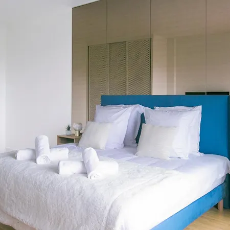 Majestic & Idyllic Parisian Flat - Champs-elysees Párizs