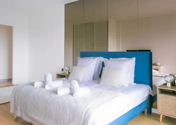 Majestic & Idyllic Parisian Flat - Champs-elysees 巴黎