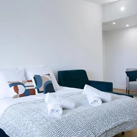 Апартаменты Majestic & Idyllic Parisian Flat - Champs-elysees *