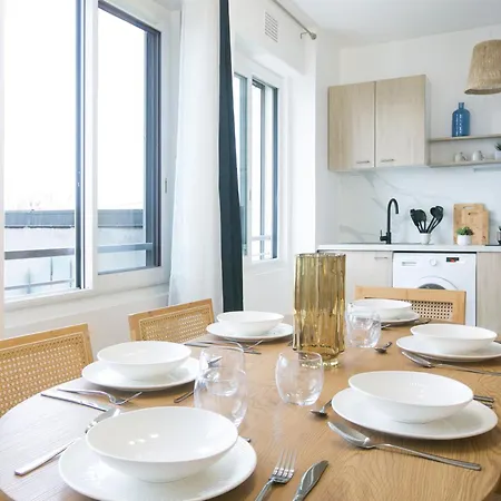 Apartment Majestic & Idyllic Parisian Flat - Champs-elysees Paris