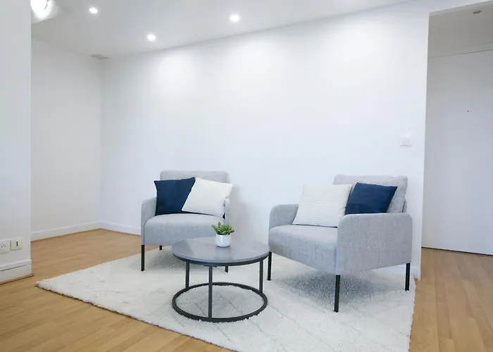 Majestic & Idyllic Parisian Flat - Champs-elysees * Париж